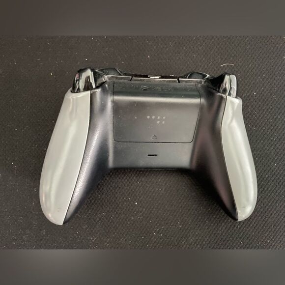 Microsoft Xbox One Call of Duty Advanced Warfare Wireless Controller - Picture 2 of 6